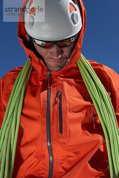 Bergsteiger mit Kletterseilen