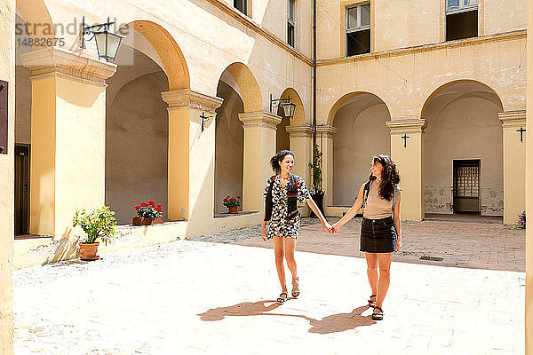 Freunde Sightseeing  Città della Pieve  Umbrien  Italien