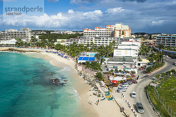 Karibik  Antillen  Luftaufnahme von Sint Maarten  Strand und Hotels