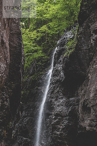 Deutschland  Bayern  Partnachschlucht bei Garmisch-Partenkirchen  Wasserfall