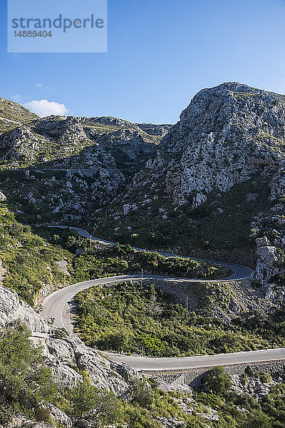 Spanien  Balearen  Mallorca  Tramuntana-Gebirge  Serpentine