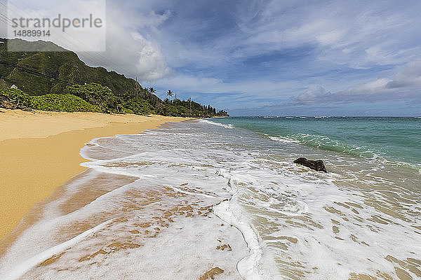 USA  Hawaii  Oahu  Ka'O'lo Point  Strand