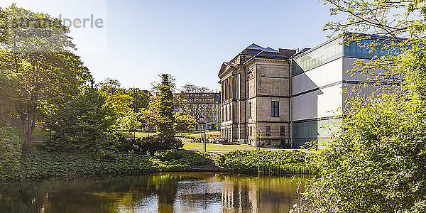 Deutschland  Freie Hansestadt Bremen  Kunstgalerie  Kunstmuseum  Museum  Stadtmauer  öffentlicher Park