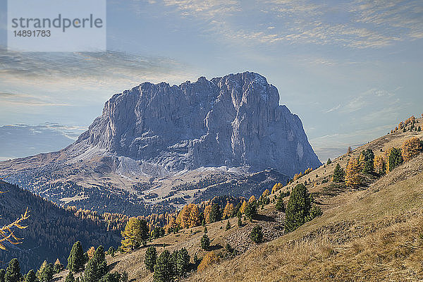 Berg in den Dolomiten  Südtirol  Italien