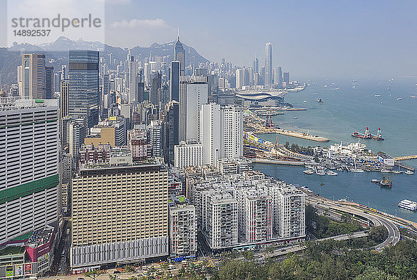 Stadtbild am Meer in Hongkong  China
