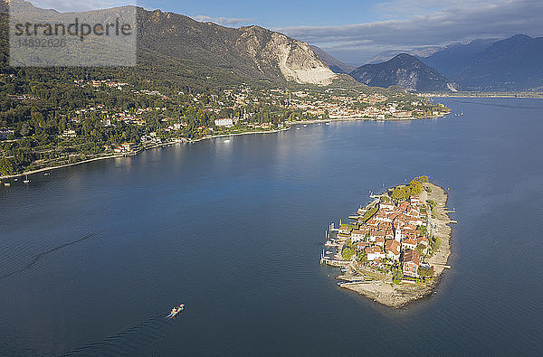 Luftaufnahme der Isola dei Pescatori am Lago Maggiore  Italien