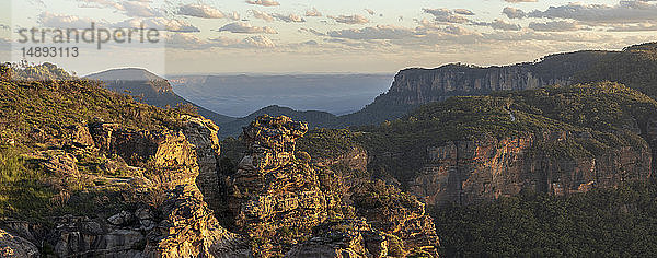 Felsige Berge im Blue-Mountains-Nationalpark  Australien