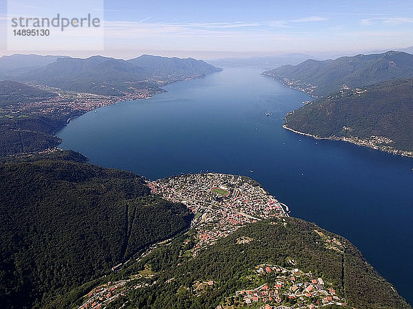 Italien  Lombardei  Stadt Maccagno  Piemont  Lago Maggiore  Verbano