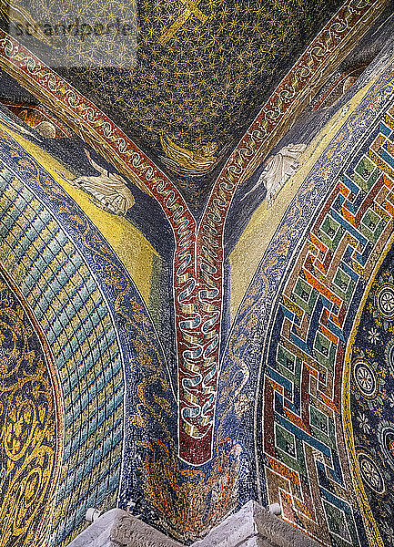 Italien  Emilia Romagna  Ravenna  die Mosaiken des Mausoleums von Galla Placidia  Mausoleum