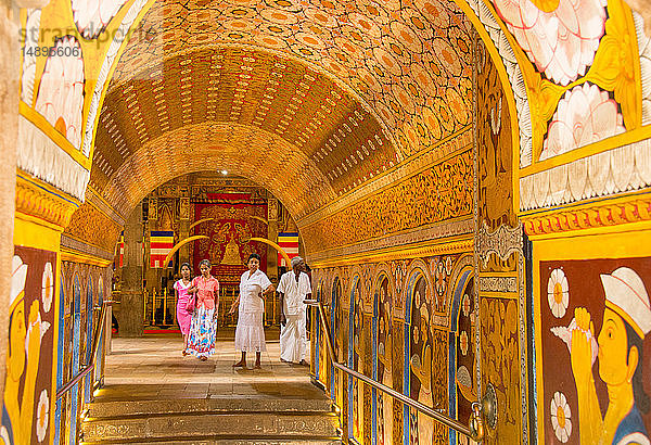Asien  Sri Lanka  Kandy  Sri Dalada Maligawa  der Tempel der heiligen Zahnreliquie