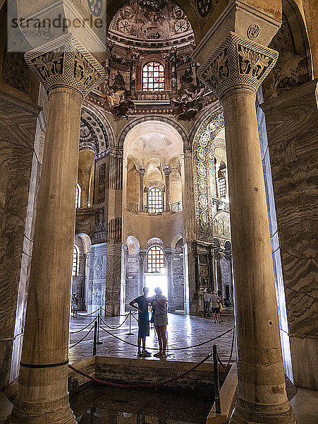 Italien  Emilia Romagna  Ravenna  Innenraum der Basilika von San Vitale