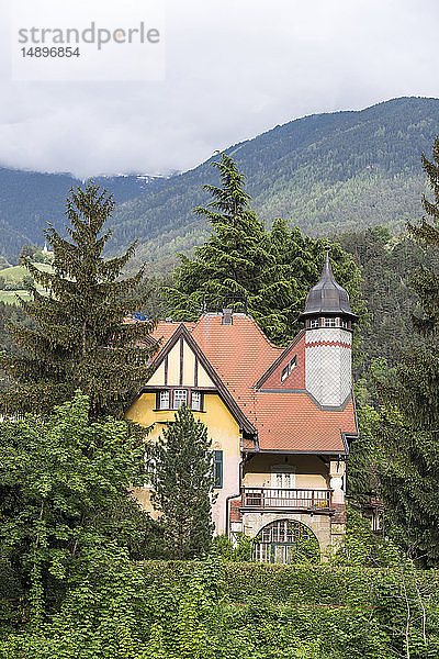 Italien  Trentino Südtirol  Brixen  traditionelle Häuser