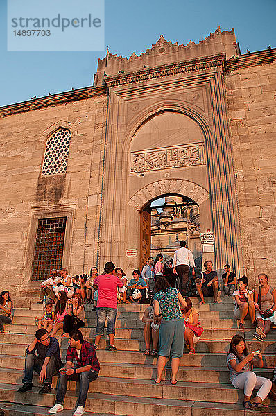 Asien  Türkei  Istanbul  Yeni Camii  Neue Moschee  Eminonu