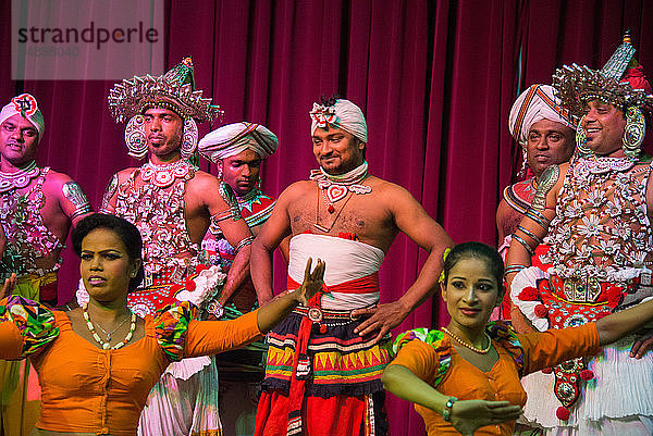 Asien  Sri Lanka  Kandy  Kandyanischer Tanz