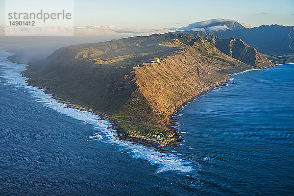 Luftaufnahme der südwestlichen Spitze von Oahu; Oahu  Hawaii  Vereinigte Staaten von Amerika