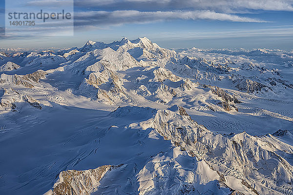 Luftaufnahme der Saint Elias Mountains im Kluane National Park and Reserve; Haines Junction  Yukon  Kanada