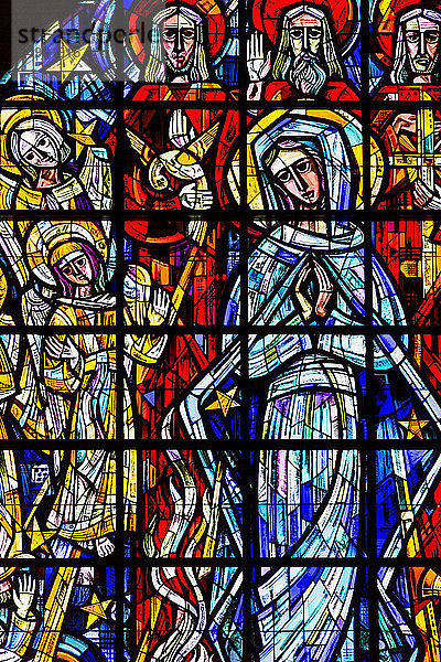 Kirchenfenster mit der Jungfrau Maria; Brüssel  Belgien