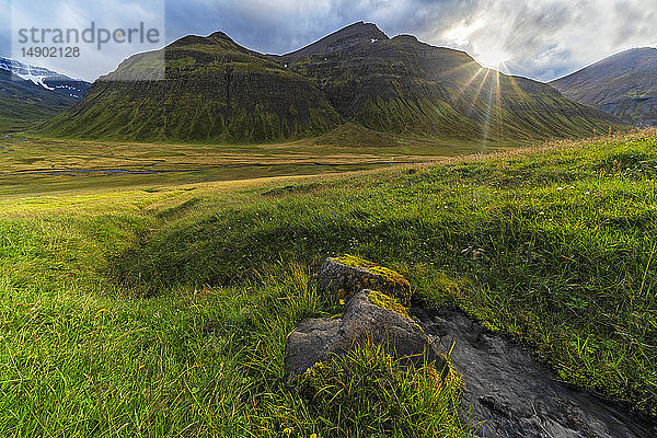 Landschaftliche Aussichten auf der Halbinsel Trollaskagi in Nordisland; Island