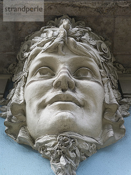 Skulptur des Gesichts eines Mannes; Portugal