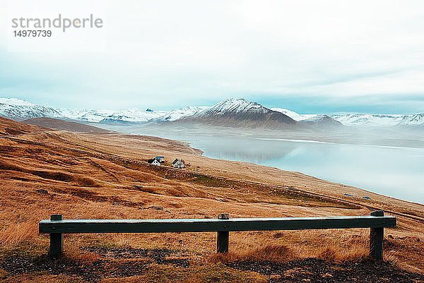 Berge im Hintergrund  Eskifjörður  Sudur-Mulasysla  Island