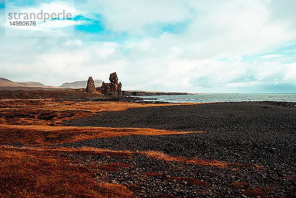 Londrangar  Snaefellnes Westfjorde  Island