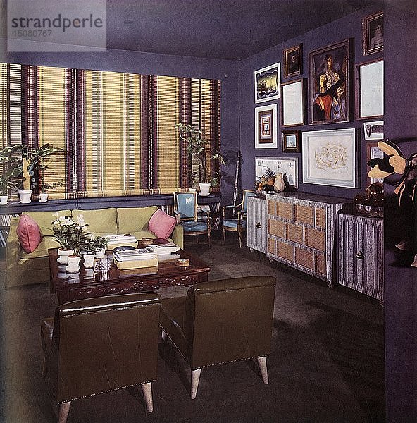 Wohnzimmer in einer von William Pahlmann entworfenen Wohnung   1949. Schöpfer: Unbekannt.