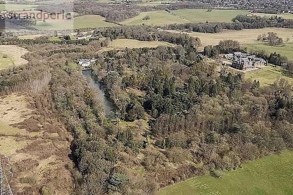 Landschaftspark im Bulstrode Park  Gerrards Cross  Buckinghamshire  2018. Schöpfer: Historic England Staff Photographer.