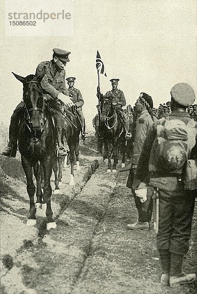 Der Feldmarschall dankt seinen Truppen   (1919). Schöpfer: Unbekannt.