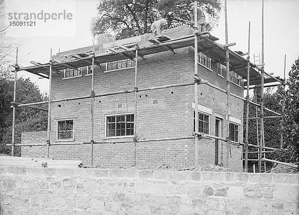 Haus im Bau  um 1935. Schöpfer: Kirk & Söhne aus Cowes.