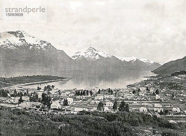 Lake Wakatipu und die Berge  Queenstown  Neuseeland  1895. Schöpfer: Unbekannt.