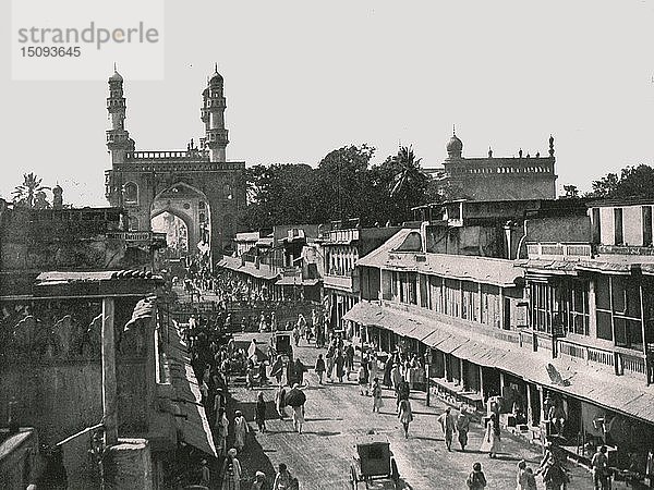 Der Char Minar  Hyderabad  Indien  1895. Schöpfer: Unbekannt.