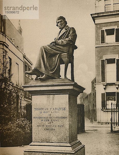 In Cheyne Walk Gardens denkt Thomas Carlyle ewig über Philosophie nach   um 1935. Schöpfer: Donald McLeish.
