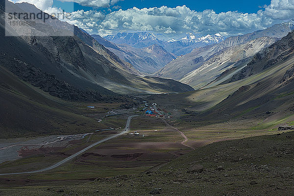 Bergpass bei Mendoza  Anden  Argentinien  Südamerika