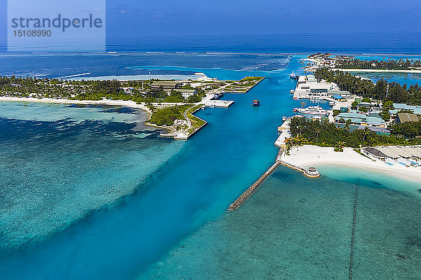Malediven  Süd Male Atoll  Kanal zwischen Olhuveli und Bodufinolhu  Luftaufnahme