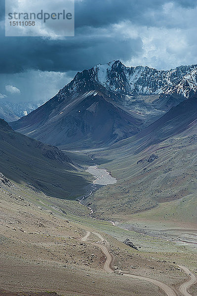 Bergpass bei Mendoza  Anden  Argentinien  Südamerika