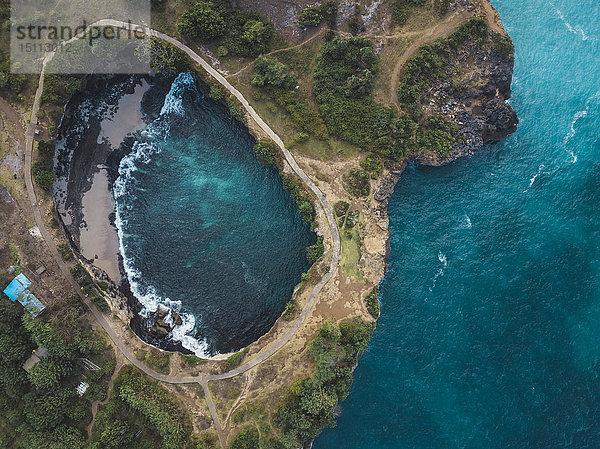 Luftaufnahme von Broken Beach  Insel Nusa Penida  Bali  Indonesien