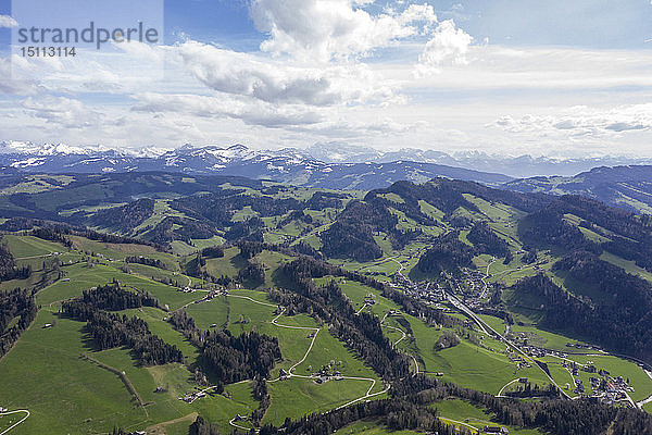 Luftaufnahme des Neckers  Kanton St. Gallen  Schweiz