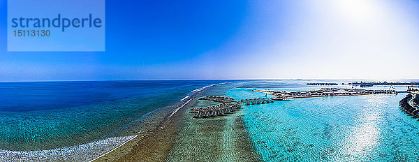 Luftaufnahme der Baustelle  Wasserbungalows  Süd Male Atoll  Malediven