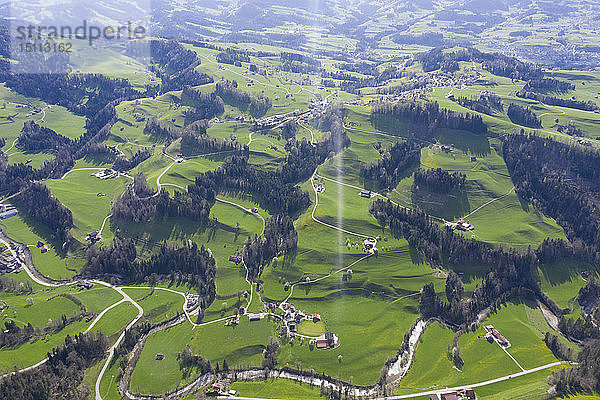 Luftaufnahme des Neckers  Kanton St. Gallen  Schweiz