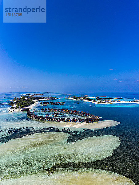 Malediven  Süd Male Atoll  Luftaufnahme des Resorts auf den Inseln Olhuveli und Bodufinolhu