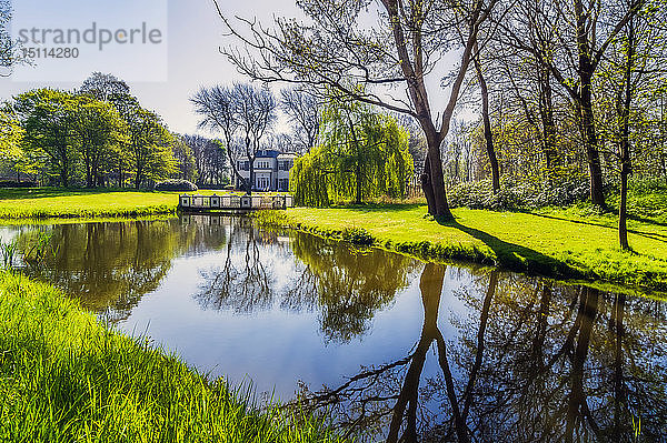 Zeeland  Domburg  Park mit Villa