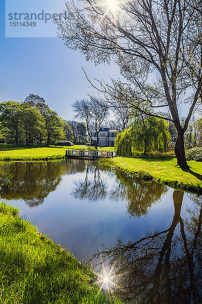 Zeeland  Domburg  Park mit Villa