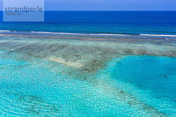 Luftaufnahme des Außenriffs  Süd Male Atoll  Malediven