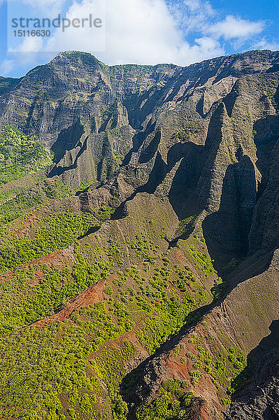 Hawaii  Kauai  Luftaufnahme der Küste von Na Pali  Na Pali Coast State Wilderness Park