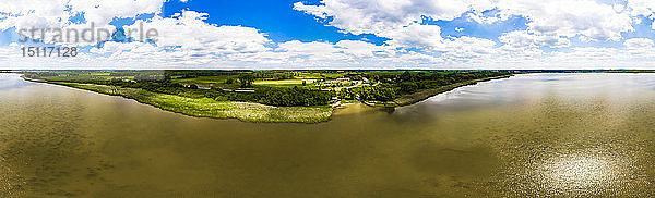 Deutschland  Mecklenburg-Vorpommern  Mecklenburgische Seenplatte  Luftbild von Clausdorf  Großer Varchentiner See