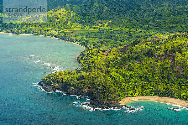 Hawaii  Kauai  Luftaufnahme der Küste von Na Pali  Na Pali Coast State Wilderness Park