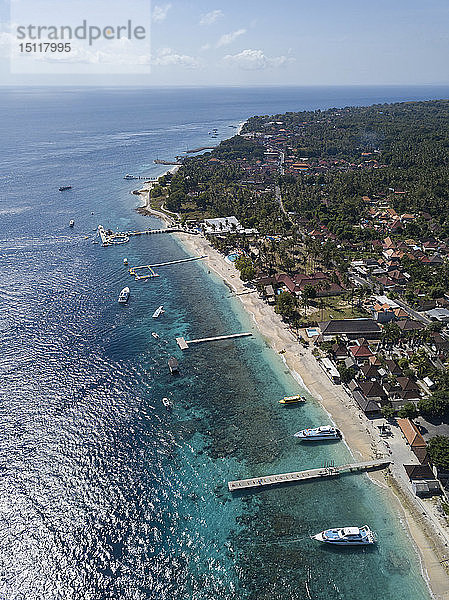 Luftaufnahme des Strandes von Kutampi  Insel Nusa Penida  Bali  Indonesien