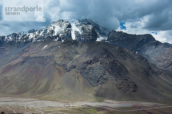 Bergpass bei Mendoza  Anden  Argentinien  Südamerika