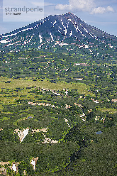 Russland  Kamtschatka  Vulkan Iljinskij