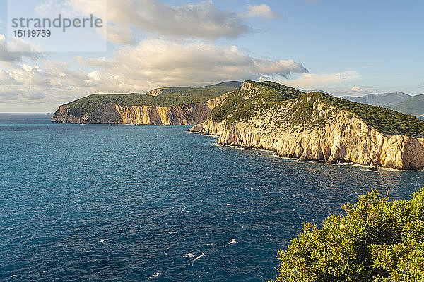 Klippen am Kap Lefkadas  Insel Lefkada  Griechenland